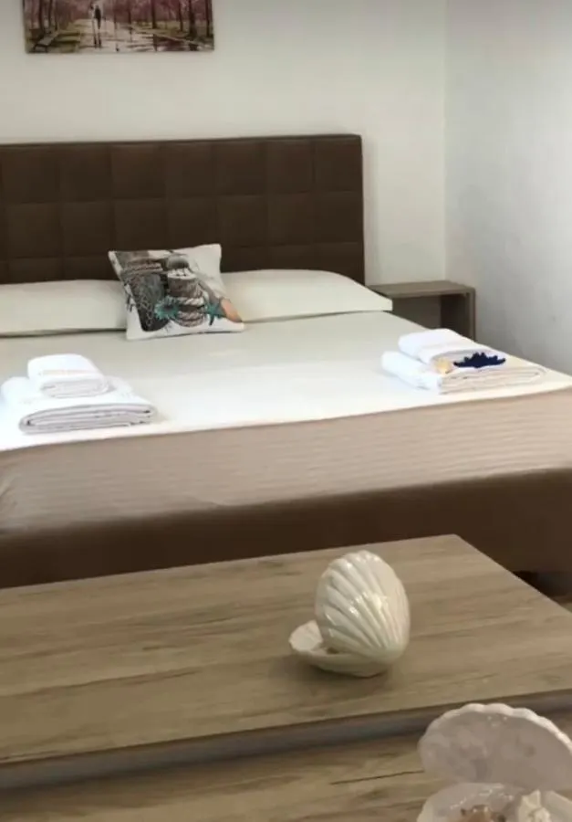 Hotel Xhorxho Shkodër 招待所